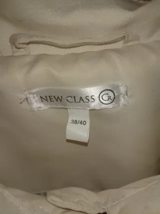 (NUEVA) Gabardina para New Class Beige.