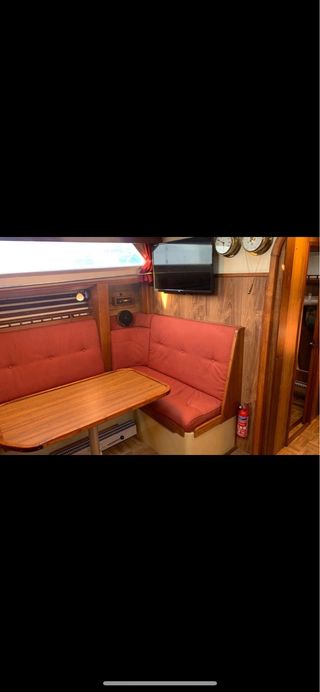 Velero de crucero Muddy 39