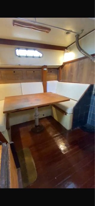 Velero de crucero Muddy 39