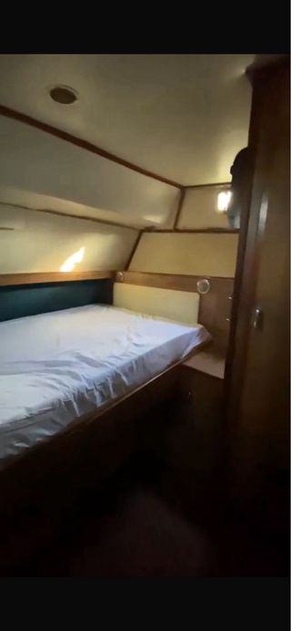 Velero de crucero Muddy 39