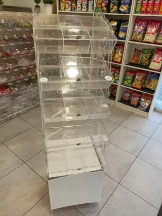 Expositor metacrilato gominolas/chuches. No envíos