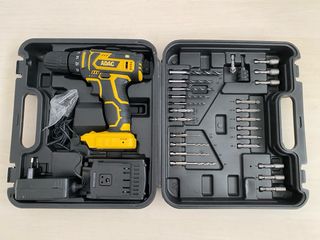 Taladro Atornillador ADAC con Accesorios