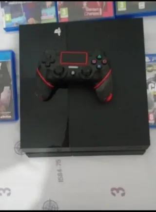 PS4 Negra + 2 Mandos + 6 Videojuegos