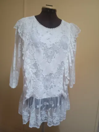Blusa blanca encaje volantes