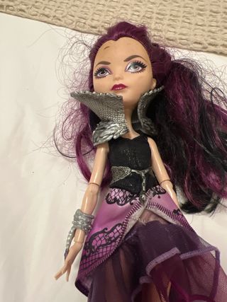 Muñeca Monster High Raven Queen