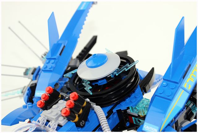 Jet del Rayo ninja Jay NINJAGO