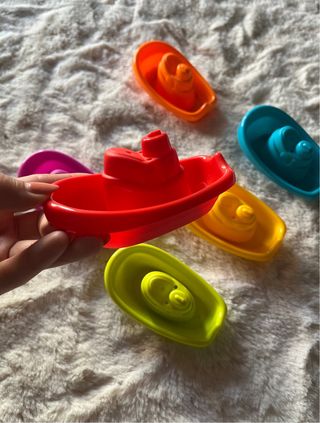 Conjunto de 6 barcos de brinquedo para água