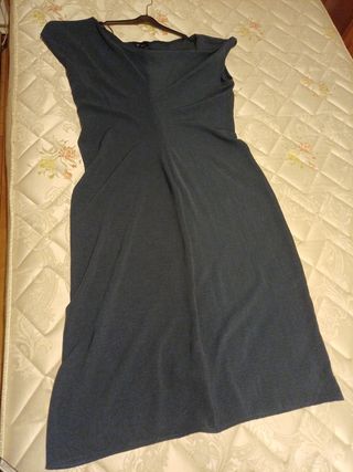 Vestido azul petrolio cuello trapecio