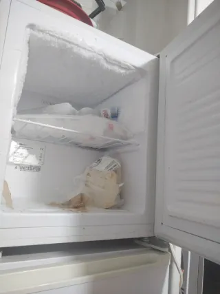Mini congelador blanco, excelente estado