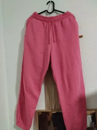Pantalón chándal Zara rosa