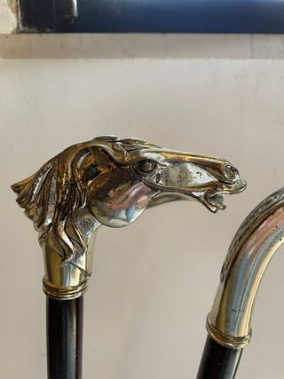 Bastone da passeggio con testa di cavallo