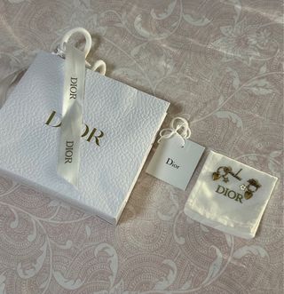 Pendientes Dior J'Adior Corazón y Estrella Dorados