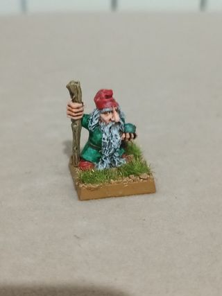 Figura Mago Enano con Bastón y Bola