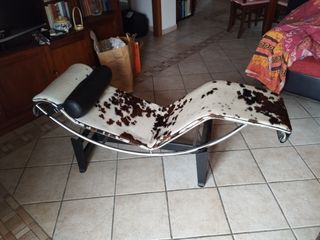LC4 Le Corbusier Chaise Longue Cavallino