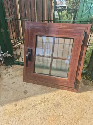 Ventana corredera aluminio imitación madera