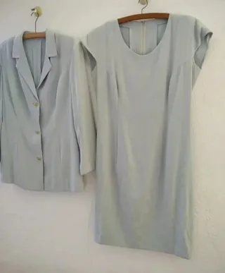 Traje de Vestido y Chaqueta a Juego 