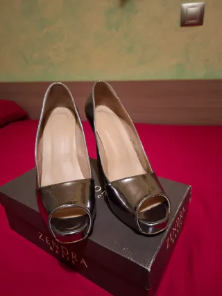 ZENDRA BASIC Zapatos Tacón Metálicos Peep Toe