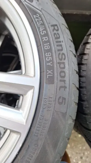 Llantas BMW 18" con neumáticos nuevos