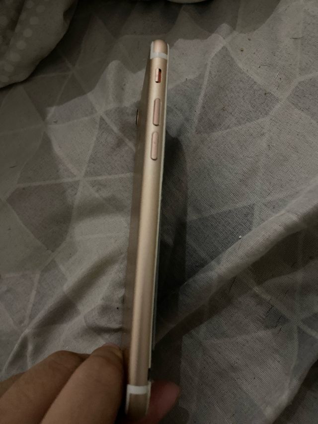 iPhone 7 Pink Touch não funciona
Mas acende