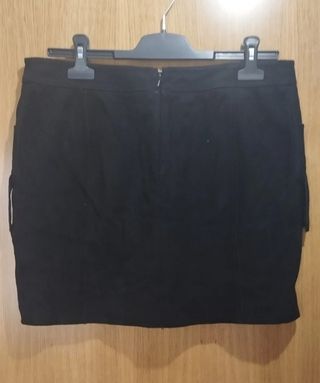 Mini falda Hoss Intropia flecos negra T40