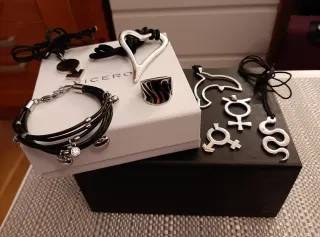 Lote:Pulsera "VISEROY",Anillo y Colgantes de Acer