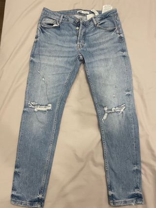 Pantalón vaquero Zara desgastado talla 40