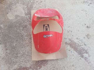 Chapa frontal Derbi Atlantis Roja