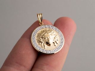 colgante oro 18k
