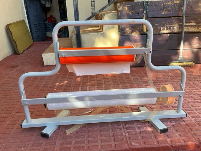 Portarrollos para papel de regalo y film