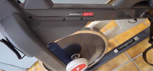 Bicicleta estática poco uso