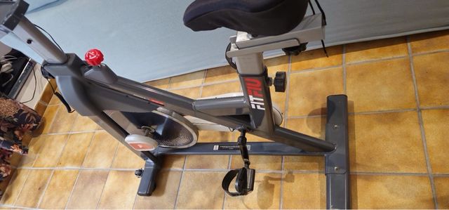 Bicicleta estática poco uso