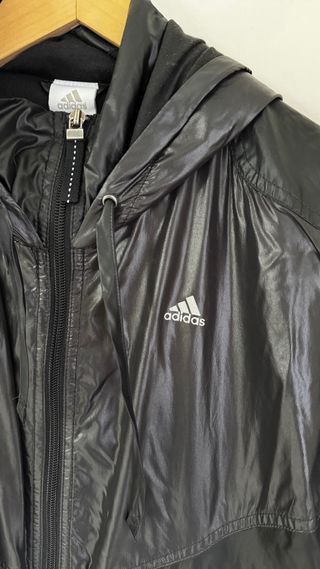 Chaqueta cortavientos Adidas negra