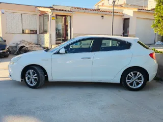 Alfa Romeo Giulietta 2011
