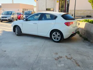 Alfa Romeo Giulietta 2011
