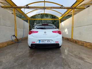 Alfa Romeo Giulietta 2011