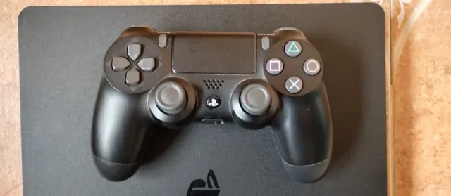 PS4 Slim Sony Negra