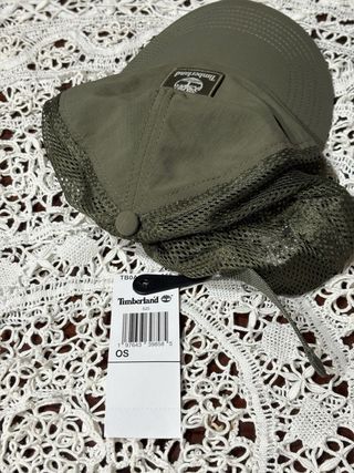 Cappellino verde Timberland con rete