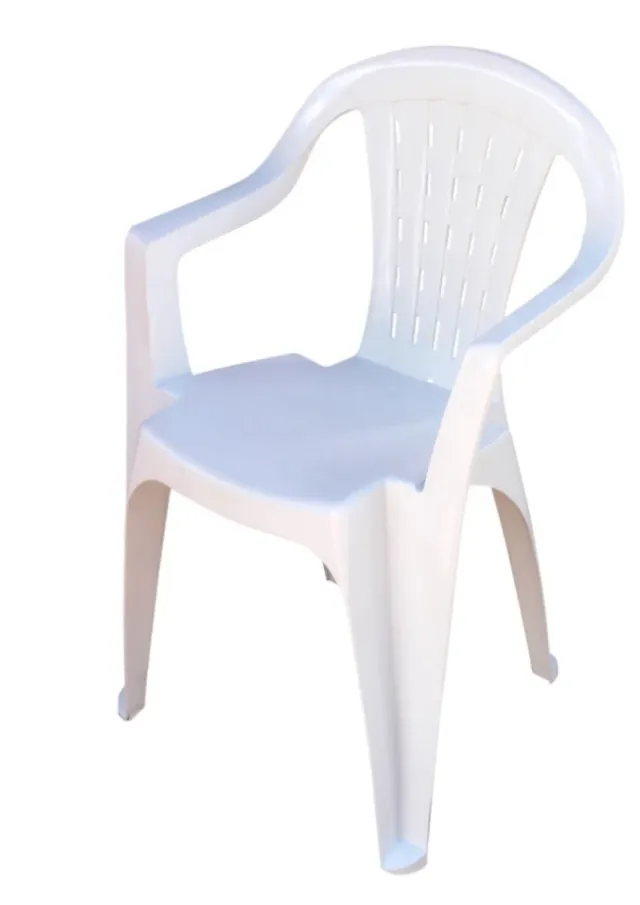 Sillas de jardín de plástico blanco