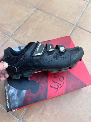 Zapatillas BTT/MTB Talla 44 con calas Shimano
