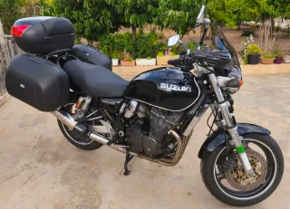 Suzuki GSX 750 Inazuma 1999