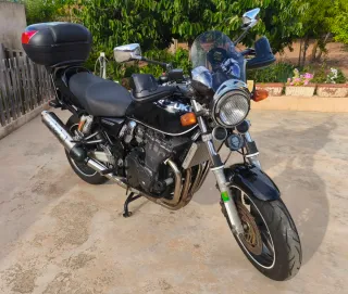 Suzuki GSX 750 Inazuma 1999