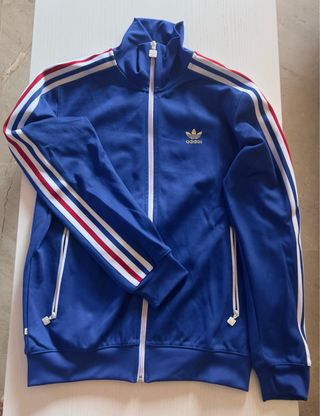 Chándal Adidas Azul con Rayas Rojas y Blancas