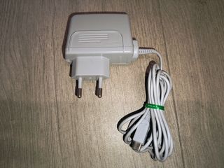 Nintendo 3DS / DSi - Cargador Original 2