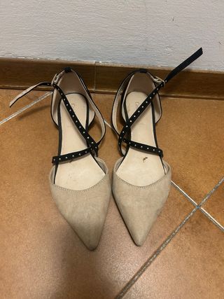 Ballerine punta beige/nere con cinturino