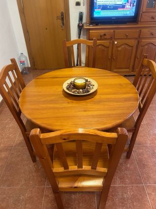 Comedor de pino