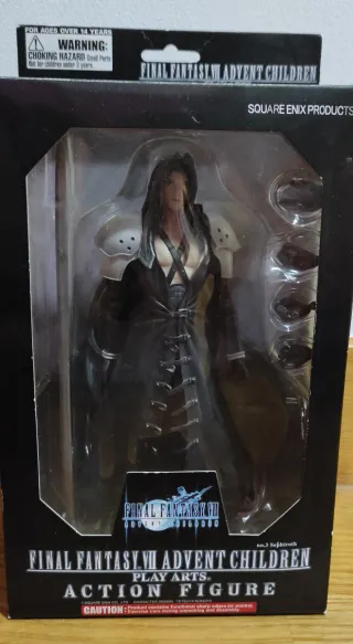 Figura Acción Sephiroth Play Arts Advent Children