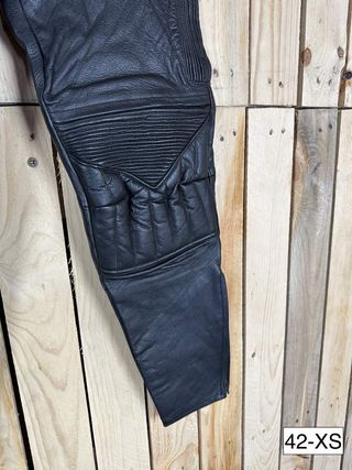 PANTALON T-XS DE CUERO PARA MOTO GARIBALDI 2