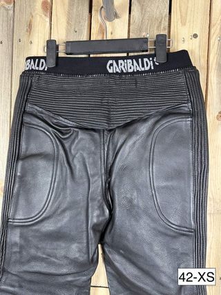 PANTALON T-XS DE CUERO PARA MOTO GARIBALDI 2