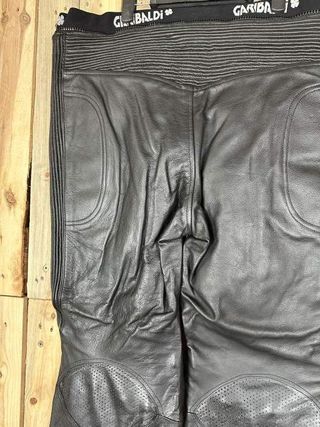 PANTALON T-2XL DE CUERO PARA MOTO GARIBALDI 2