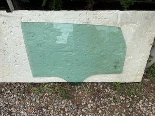 Luna trasera izquierda Mercedes Clase B W246